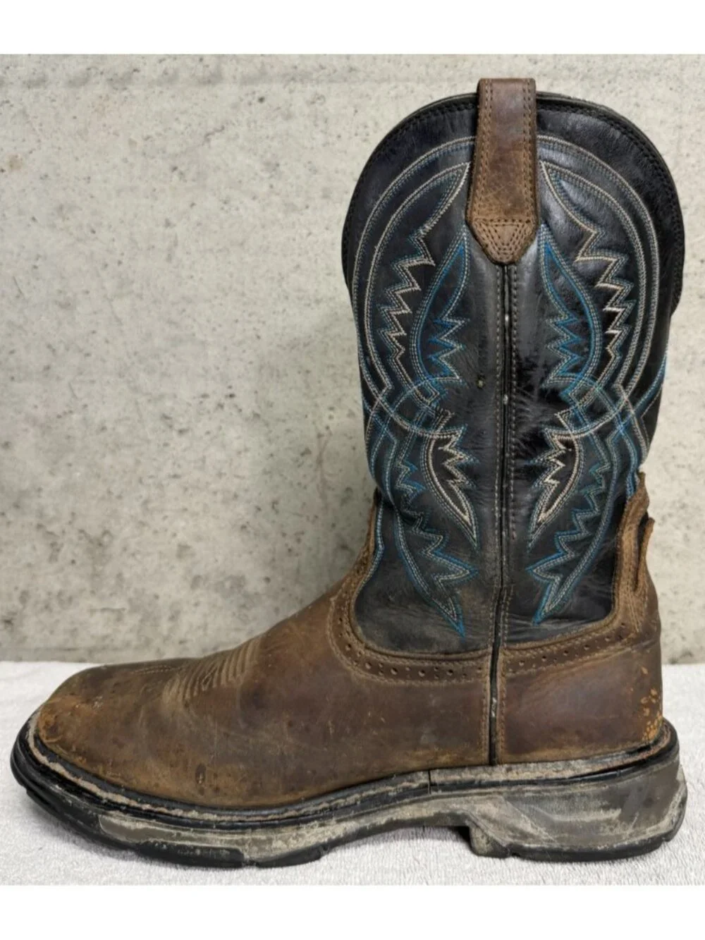 Ariat Work Boot ASTM F2892-18 EH Electrical Standard - Slip Resistant - Mens 11D